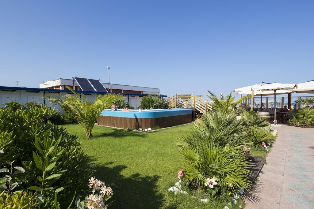 Hotel Acapulco Milano Marittima Eksteriør billede