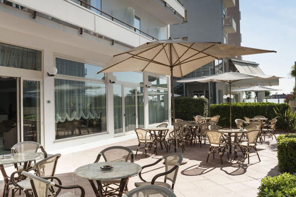 Hotel Acapulco Milano Marittima Eksteriør billede